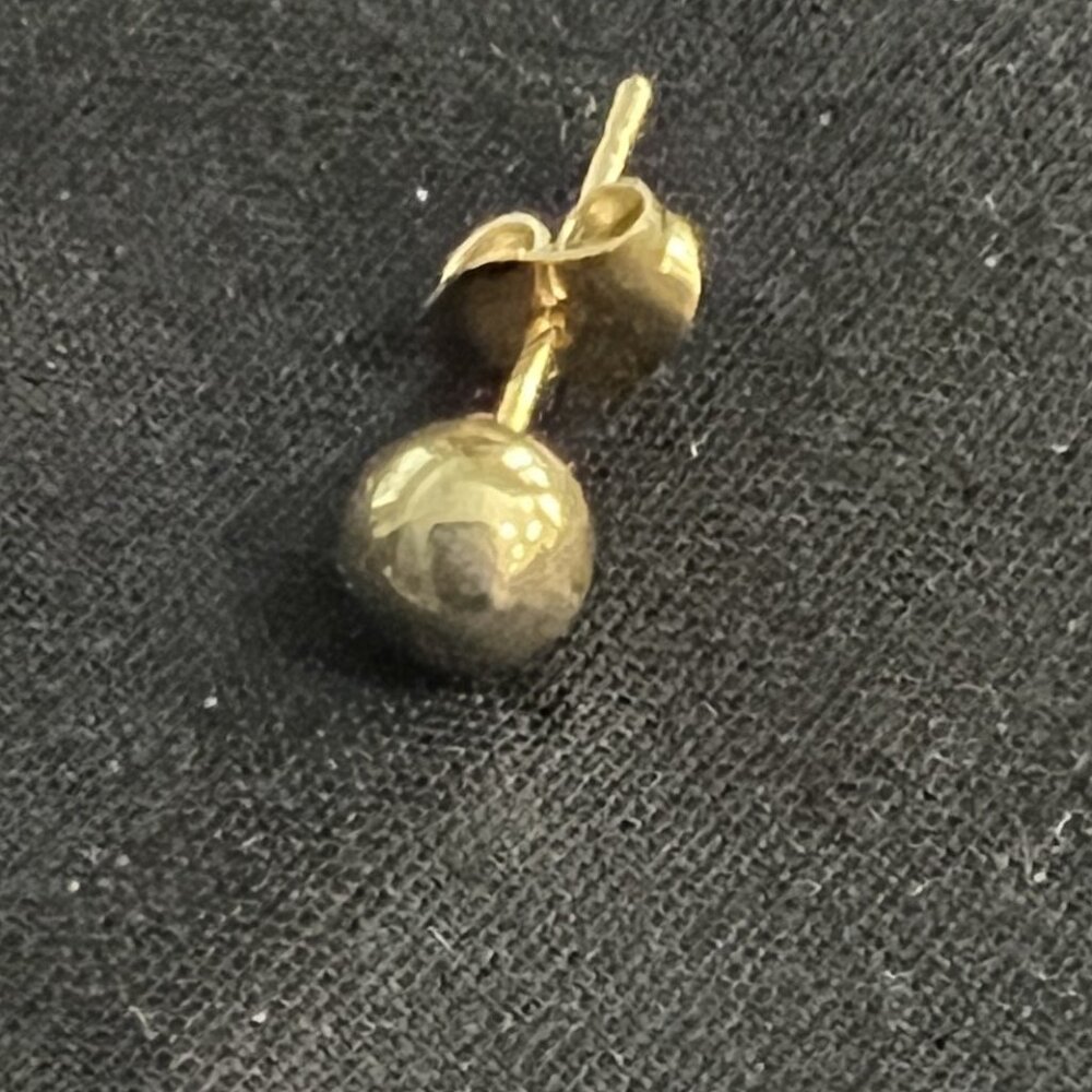 COPY - VINTAGE SINGLE SMALL "GOLD" BALL EARRING